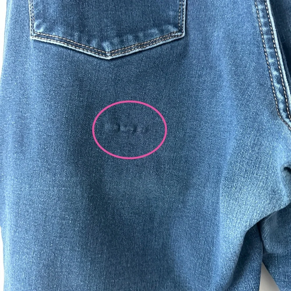 EUC Levi's Women's 311 Shaping Skinny Jeans - Dark Blue Wash / Size 32 - Picture 7 of 7